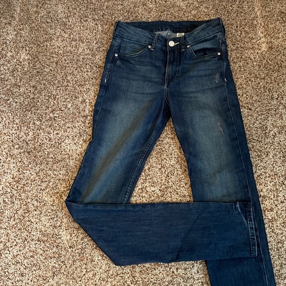 Blue jeans - Picture 2 of 3